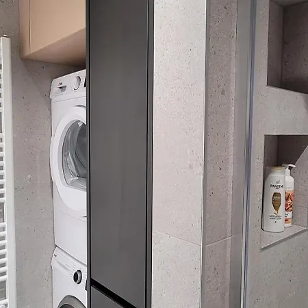 Deluxe Rezidencija 비옐리나